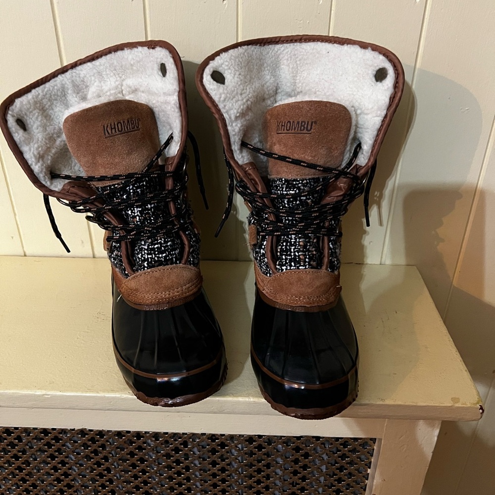 Khombu Brown and Black Winter Boots
